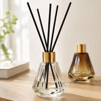 Bouteille diffuseur à roseaux en verre facetté de 60 ml, transparente, dégradé ambre, vide, pour huiles aromatiques, pour parfum d'intérieur - Vente en gros