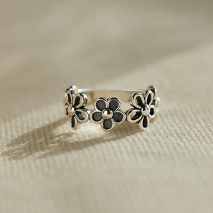 T0449 Anello in Lega con Motivo Floreale Stile Vintage Unisex Regalo Gioielli alla Moda - Product Image 6