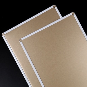 Op maat gemaakte blikken sublimatie blanks reclamebord met schroefgaten voor hittetransferdruk, geschikt voor hotels, kantoren en openbare ruimtes. - Product Image 3