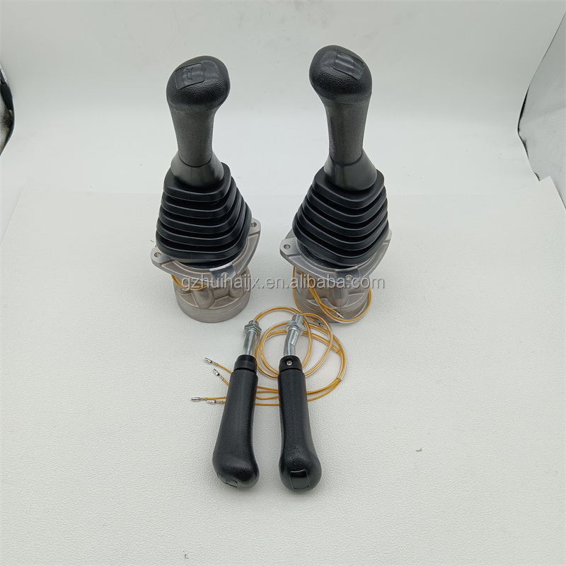 526-8848: 黑色左操縱桿細握把| Cat® Parts Store