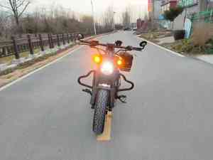 Motocicleta Benda1 Grey Rock <span class=keywords><strong>250</strong></span> de Tamaño Mediano: Potencia V-twin y Encanto Retro Clásico - Product Image 3