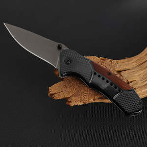 Navaja Plegable Táctica de Bolsillo Bochen F81 F88 F90, Hoja de Acero Inoxidable Color Titanio, para Campismo, Supervivencia y Uso Diario - Product Image 5