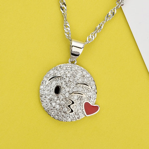 Collar con colgante de cara de Emoji divertido para mujer, regalo de Navidad, joyería de moda - Product Image 2