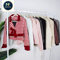 Vêtements d'occasion - Classe A, Manteau chaud d'automne/hiver de style britannique, Quantité minimale de commande de 500 kg, Vente en gros en balles