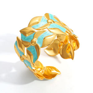 Flower Shape Gold Plated <b>Bracelet</b> For Women <b>Adjustable</b> Opening Jewelry Sz61164A - Product Image 5