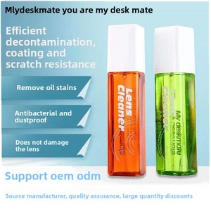 Soluzione Personalizzata per la Pulizia degli Occhiali Antibatterica 60ml con Panno in Microfibra e Agente per la Cura degli Occhiali - Product Image 1