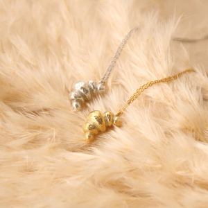 Collana con ciondolo Croissant classica francese a catena a maglie in oro attorcigliato in ottone gioielli preziosi - Product Image 5