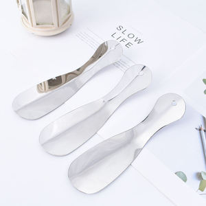 Cuchara para zapatos de acero inoxidable al mejor precio que le ayuda a mantener las manos limpias para viajes a pie, uso doméstico para acampar - Product Image 1