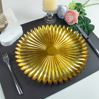 Assiette de présentation en verre transparent haut de gamme, motif pétales de fleurs, dorée, pour mariage, vaisselle décorative transparente, vente en gros