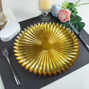Plato de Presentación de Cristal Transparente con Pétalos de Flores Elegantes de Alta Gama al por Mayor, <span class=keywords><strong>Vajilla</strong></span> Decorativa Transparente para Bodas - Product Image 4