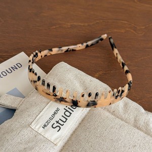 Serre-têtes antidérapants à dents, simples et classiques en plastique pour femmes, accessoires capillaires en gros à prix abordable - Product Image 4