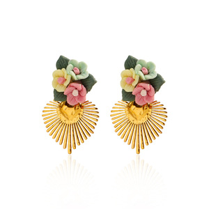Pendientes de flores para mujer, estilo bohemio, de resina acrílica, joyería para fiesta, tono dorado - Product Image 5