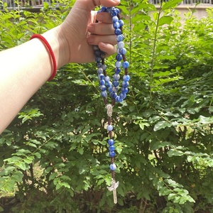 Rosario fatto a mano <span class=keywords><strong>in</strong></span> <span class=keywords><strong>corda</strong></span> blu personalizzato 10mm acrilico blu perline vergine maria gesù treccia <span class=keywords><strong>rosari</strong></span> cattolici - Product Image 6