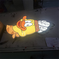 Boîte à lumière LED en acrylique sur mesure, résistante à l'eau et écologique, fabriquée à la main pour une visibilité optimale