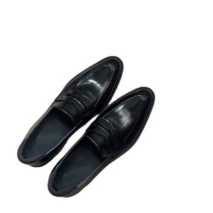 Prix d'usine super attractif : Embrassez la tendance des chaussures et rehaussez votre style avec des options modernes et chics. - Product Image 1