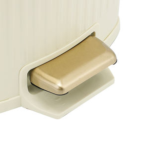 Poubelle de petite taille pour la maison, 1,3 gallon, couvercle à fermeture lente, poubelle à pédale, poubelle esthétique en relief pour le bureau, la chambre à coucher, la cuisine, crème - Product Image 4