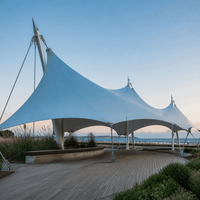 Tente extensible paysagère à installation rapide avec crochets de suspension décoratifs pour événements en bord de mer