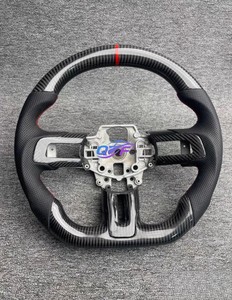 Pour <span class=keywords><strong>Ford</strong></span> <span class=keywords><strong>Mustang</strong></span> <span class=keywords><strong>GT</strong></span> <span class=keywords><strong>500</strong></span> 350 2005 2006 2012 2016 2017 2018 2019 pièces automobiles mise à niveau cuir volant en Fiber de carbone - Product Image 4