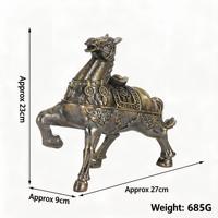 Ornement en forme de cheval fabriqué en Chine, créatif, élégant et tendance ; pour la maison, le salon, le bureau ; avec un couvercle en métal artisanal