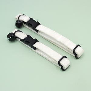 Coleira calmante de veludo para gatos, moda popular de 2024, coleira clássica para gatos, design personalizado, popular com sino, moda de moda, produtos em alta - Product Image 2