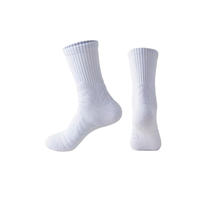 Chaussettes de basketball professionnelles pour hommes et femmes, épaisses, en tissu éponge, amorties, performantes, antidérapantes, respirantes, en coton tricoté, avec bordure