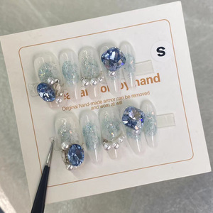 Auf Lager Großhandel Fingernägel Zufälliger Versand Einzigartige handgemachte hoch tragbare Nägel Clearance Nagels tücke Großhandel