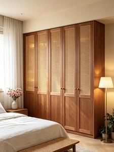 Armoire sur mesure en bois de cerisier d'Amérique du Nord massif avec <span class=keywords><strong>portes</strong></span> à insertions en rotin tressé pour chambre à coucher - Product Image 3