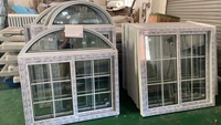 Fenêtre coulissante en plastique profilé PVC avec grille, design avec des pièces de haute qualité