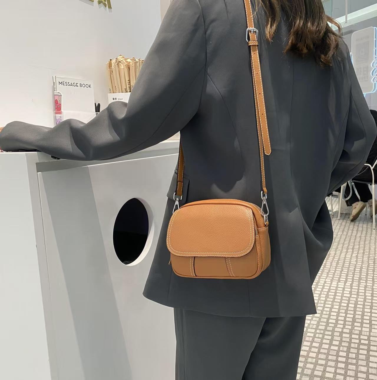 สีเหลือง