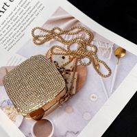 Sac bandoulière polyvalent mini personnalisé pour femme 2026, petit sac à main en métal orné de diamants pour fille, pochette à rouge à lèvres et cosmétiques