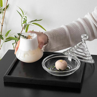 Prix de gros d'usine Pot à bonbons pour dessert avec couvercle Pot à sucre en cristal en forme de cône de luxe