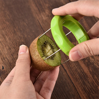 Huishoudelijke kiwi-schiller, -snijder, multifunctionele kiwi-fruitsnijder, schil- en pulpseparator, fruit-gadget