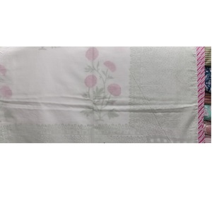 Edredón de algodón Dohar estampado a mano con diseño floral, ligero y transpirable, para uso en la cama del dormitorio. - Product Image 1