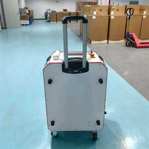 Nettoyeur laser à impulsions 100W 200W 300W en forme de valise pour l'élimination de la rouille sur l'acier, le fer et autres métaux industriels - Product Image 5
