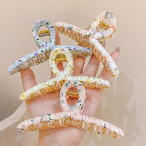 Pince à cheveux élégante française en forme de requin, grande pince croisée en plastique pour femmes et filles aux cheveux épais - Product Image 1