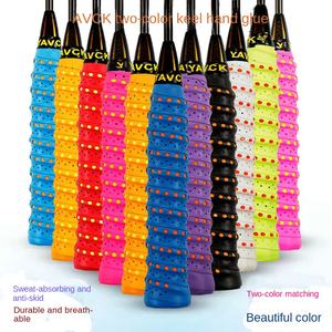 Véritable tige de <span class=keywords><strong>raquette</strong></span> de <span class=keywords><strong>tennis</strong></span> bicolore perforée avec revêtement de quille à la main, antidérapante et absorbant la sueur. - Product Image 2