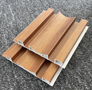 Panneau mural en PVC WPC moderne, imperméable et ignifuge, composite bois-plastique, lambris rainuré pour revêtement intérieur/extérieur, hôtel, télévision - Product Image 1