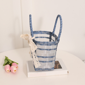 Schattig Ontwerp Pp Geweven Handtassen Voor Meisjes Mode Winkelen Hete Verkoop Schattige Portemonnees Plastic Handgemaakte Transparante Waterdichte Tas - Product Image 6
