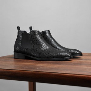 Bottes en cuir pour hommes de qualité supérieure, fabriquées en cuir de vachette tendance, artisanales avec finition laquée, bottes de travail élégantes pour l'extérieur - Product Image 1