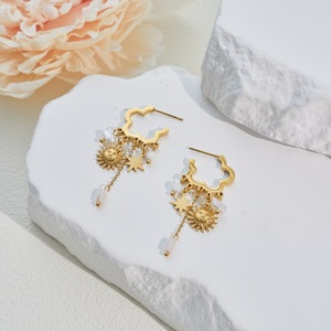 Collar, Pulsera y Pendientes de Perlas con Baño de Oro de 18K y Acero Inoxidable 316L, Diseño Bohemio con Dije de Sol, Ideales para Vacaciones de Verano y Aniversarios - Product Image 4