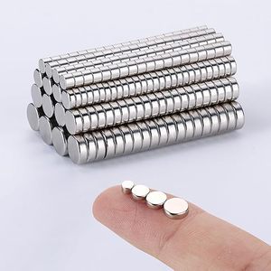 Imán magnético de neodimio N35 N52 <span class=keywords><strong>Magnes</strong></span> Aimant fuerte redondo neodimio Ndfeb tierras raras fino pequeño Mini imán de disco de tamaño pequeño - Product Image 1