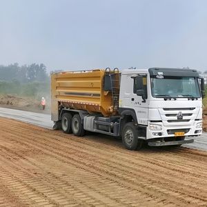Chine Top marque officielle à faible bruit poudre liant épandeur 20m3 XKC203 camion distributeur de remplissage à vendre - Product Image 6
