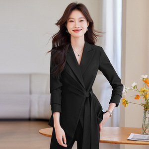Women's Red Suit Set With Flared Pants Anti-Wrinkle Solid Color Polyester Casual Wear For Spring Autumn - Product Image 3
