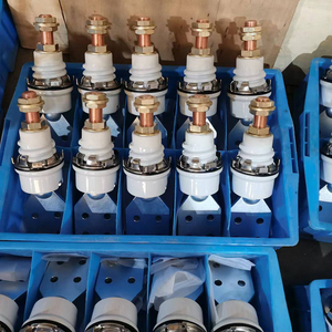 Boccola in Porcellana ANSI Bianca 1.2kV/417A <span class=keywords><strong>BIL</strong></span> 30kV per Trasformatore Monofase Montato su Palo, Boccola Secondaria - Product Image 4