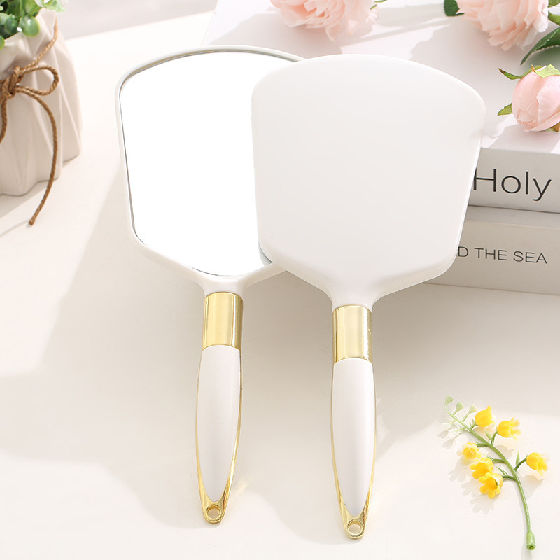 compact mirror