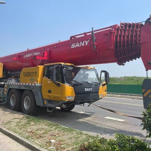 Grúa Móvil SANY de 58000 kg con Pluma Roja y Cabina Amarilla, Bomba, Rodamiento y Motor para Operaciones de Elevación Pesada - Product Image 1