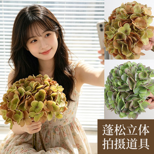 Bouquet d'hortensias artificiels en caoutchouc souple Meiduo Flower Industry pour décoration de mariage et de maison - Product Image 4