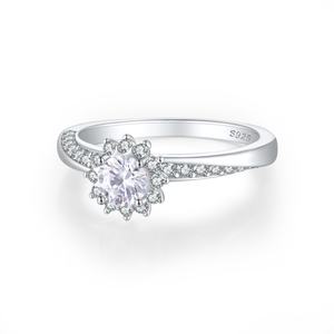 Bagues de fiançailles et de mariage pour femmes en argent sterling 925 avec zircon taille princesse, serties à griffes, plaquées rhodium, style Hip Hop, vente en gros - Product Image 6