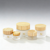 Emballage cosmétique personnalisé, flacon en verre mat, pot à crème pour le visage, pot à crème en verre givré avec couvercle en bambou