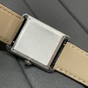 Nouveau modèle 2026 - Montre simple et élégante pour femme, best-seller, style rétro carré, boîtier en acier inoxydable, cadran en cristal saphir, mouvement à quartz - Product Image 3